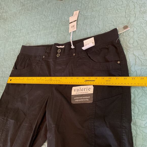 Valerie Women's Dash Flex Knit Waist Cargo Pocket Capris Black PXL NWT - Picture 8 of 11